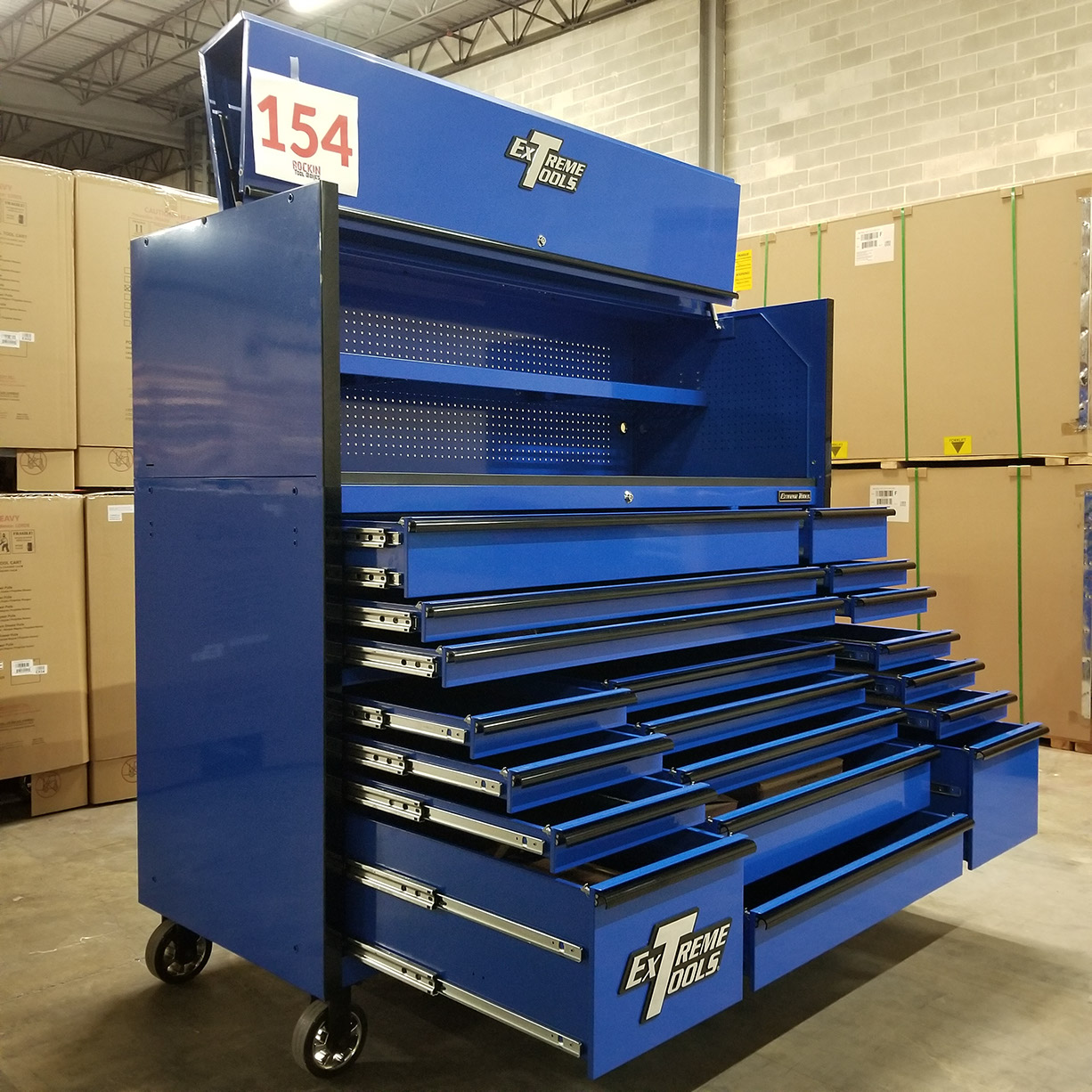 used toolboxShowRoom Demo, Extreme Tools 72 x 30 19 Drawers Roller Cabinet & Power Hutch Combo