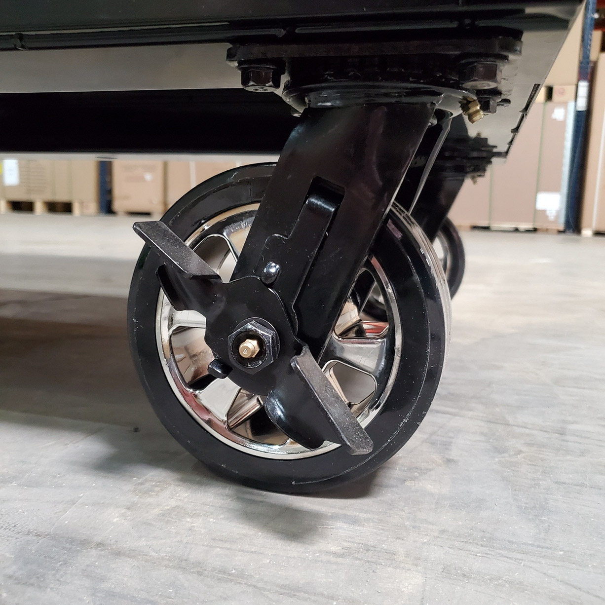 used toolboxShowroom Demo, Extreme Tools RX Series 72 19 Drawers 25 Deep Roller Cabinet, Black-Red, 150 lbs. Slides